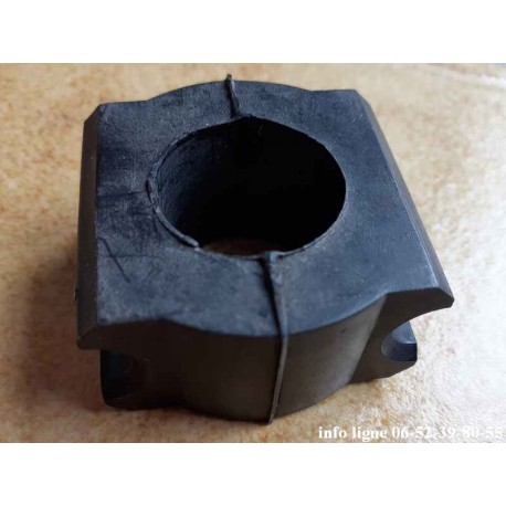 Silentbloc de barre stabilisatrice avant 24mm Peugeot 504 - Référence 5094.09 (Neuf)